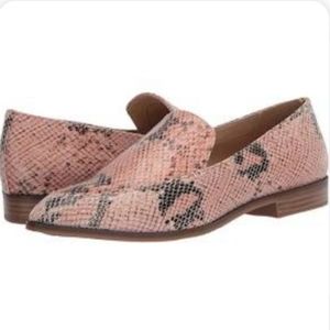 WOMENS FRANCIE LOAFER By CL LAUNDRY SNAKE BLUSH SHOES SIZE 10